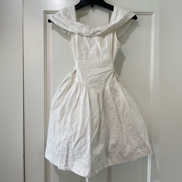 Amy Too! Girls eyelet off the shoulder puffer flower girl wedding dress - Picture 6 of 11